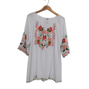 Chic Connection C/C white embroidered dress coverup size Small